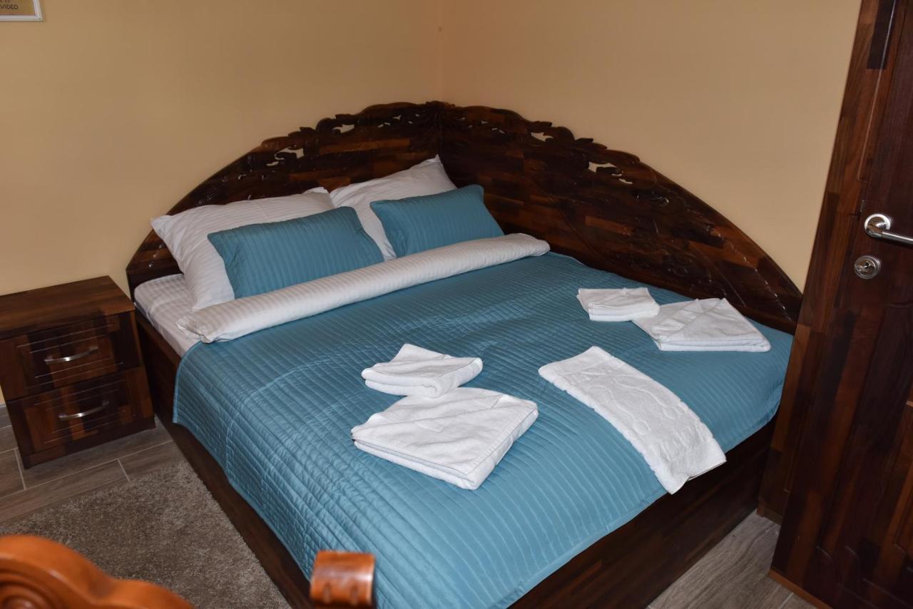 Hotel "Vir" Velika Plana Extérieur photo