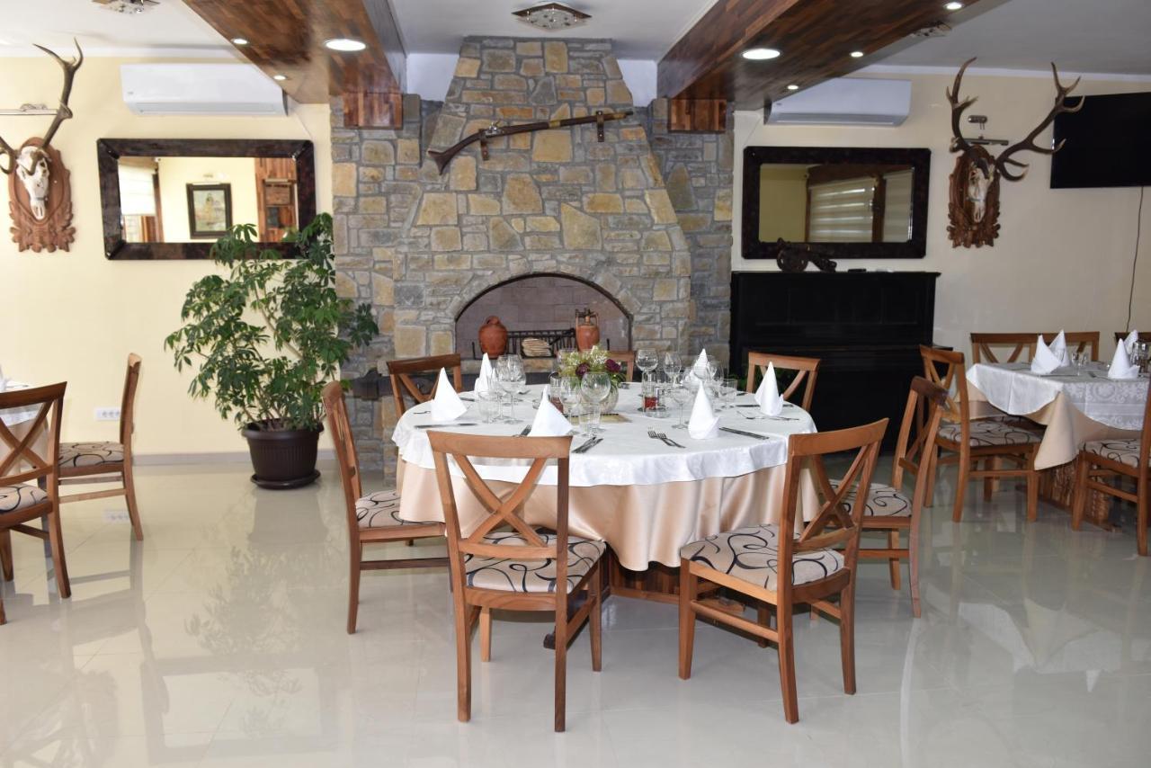 Hotel "Vir" Velika Plana Extérieur photo